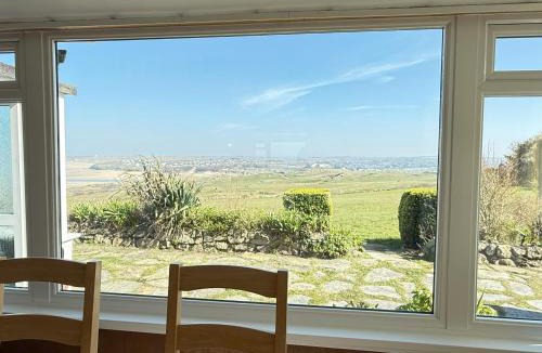Lelant House | 2 The Links has uninterrupted Sea Views Across St Ives Bay & Dunes