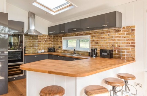 Looe Cabin | 2 Tree Tops, Lanreath