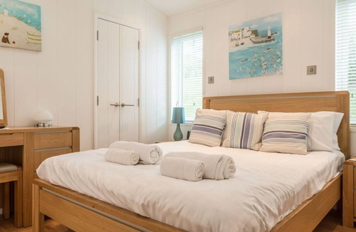 Looe Cabin | 2 Tree Tops, Lanreath