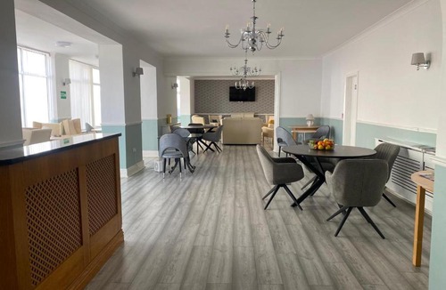 Bispham Hotel | 262 Ocean Manor
