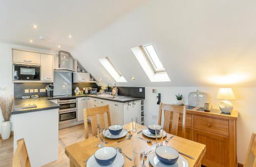 Seaton House | 28 Mount Brioni