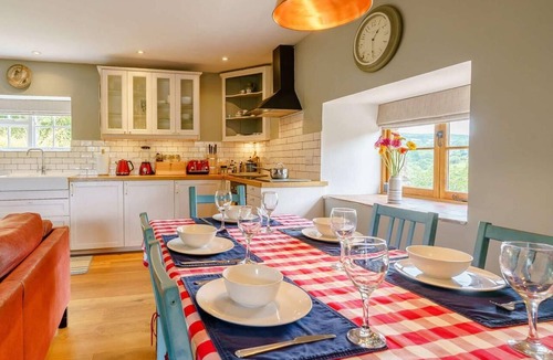 Abergavenny Cottage | 3 Bed in Abergavenny (oc-48309)