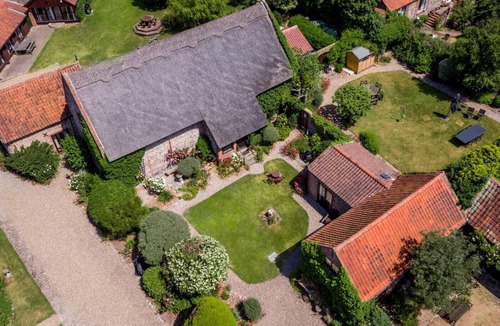 Bacton Cottage | 3 Bed in Bacton (oc-711)