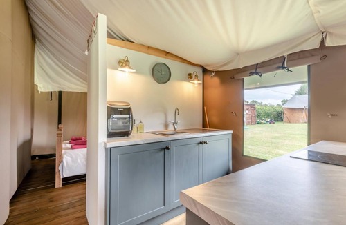 Beccles Cottage | 3 Bed in Barsham (oc-c32507)