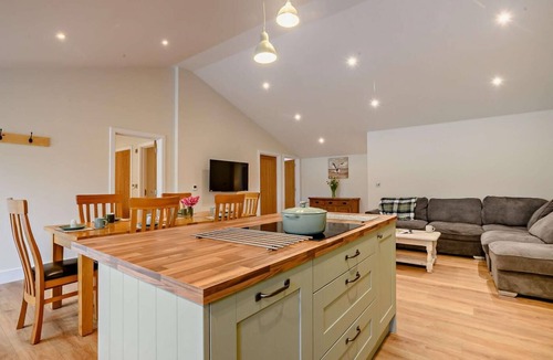 Beccles Cottage | 3 Bed in Barsham (oc-d27682)