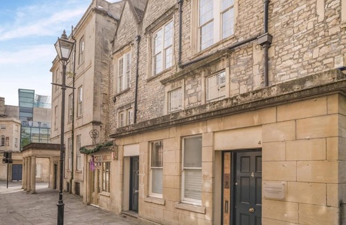 Bath City Centre Cottage | 3 Bed in Bath (oc-g32607)