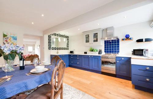 Belper House | 3 Bed in Belper oc-dcbobb