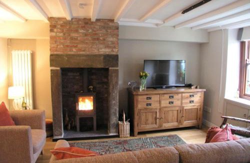 Belper House | 3 Bed in Belper oc-dcbobb