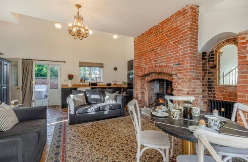 Aldborough House | 3 Bed in Bessingham (oc-b28837)