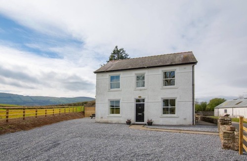 Llangadog Cottage | 3 Bed in Bethlehem (oc-waw219)