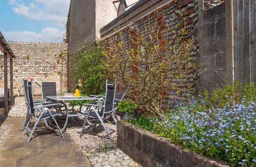 Bodham Cottage | 3 Bed in Bodham (oc-1638)
