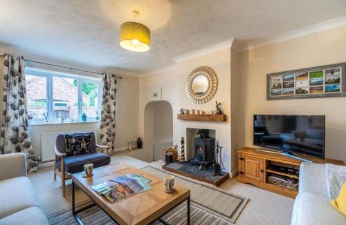 East Dereham House | 3 Bed in Castle Acre oc-f29723