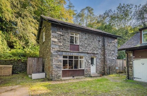 Broughton Mills Cottage | 3 Bed in Coniston (oc-sz079)