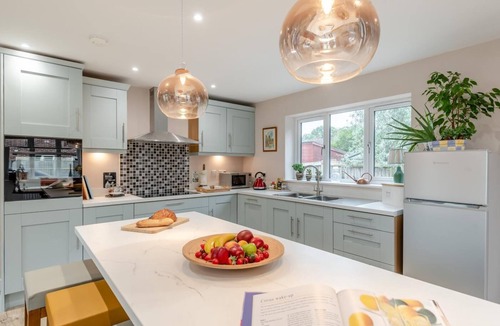 Digby House | 3 Bed in Digby (oc-d32237)