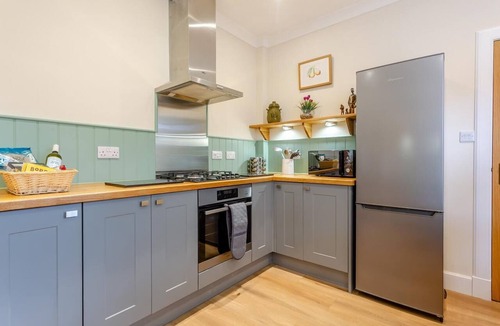 Dingwall Cottage | 3 Bed in Dingwall (oc-m39032)