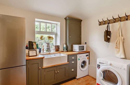 Lund Cottage | 3 Bed in Driffield (oc-92697)