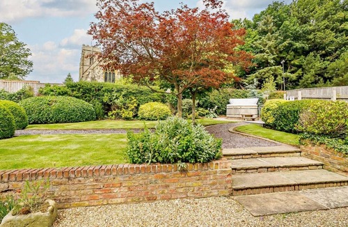 Lund Cottage | 3 Bed in Driffield (oc-92697)
