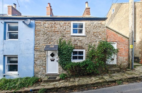 Eype Cottage | 3 Bed in Eype (oc-e34183)