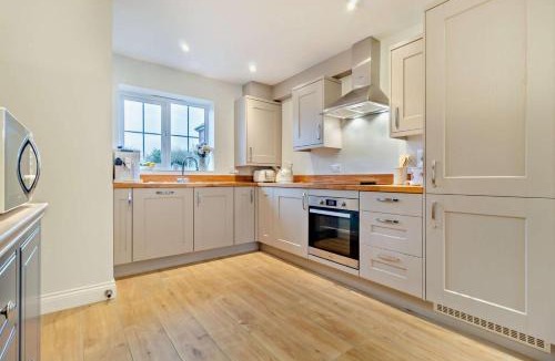 Framlingham House | 3 Bed in Framlingham oc-f30353