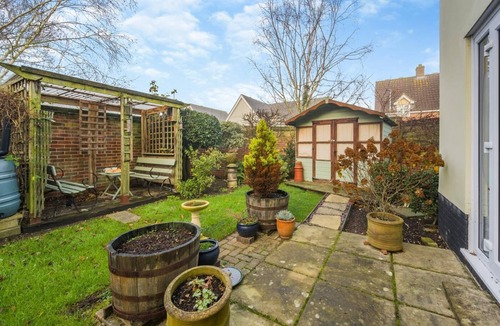 Hingham Cottage | 3 Bed in Hingham (oc-m29945)