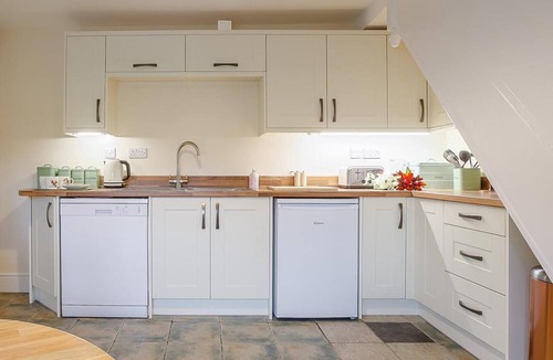 Caersws Cottage | 3 Bed in Llandrindod Wells (oc-65885)