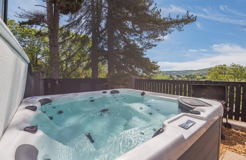 Llysfaen Cottage | 3 Bed in Llysfaen (oc-t32226)