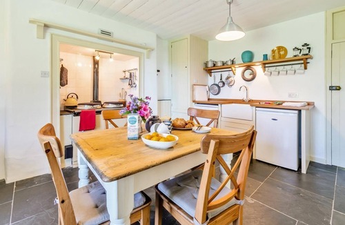 Lostwithiel House | 3 Bed in Lostwithiel (oc-cwhite)