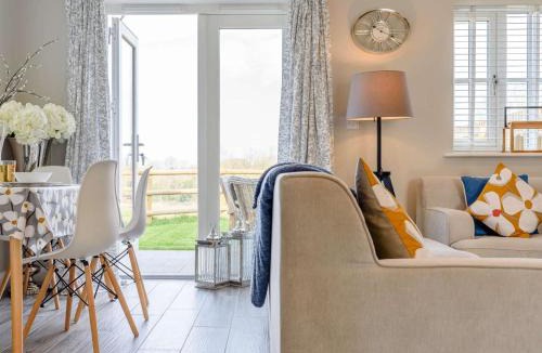 Denstone House | 3 Bed in Marston Montgomery oc-87450