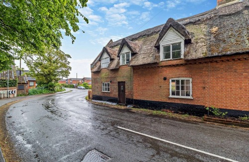 Martham Cottage | 3 Bed in Martham (oc-k28310)
