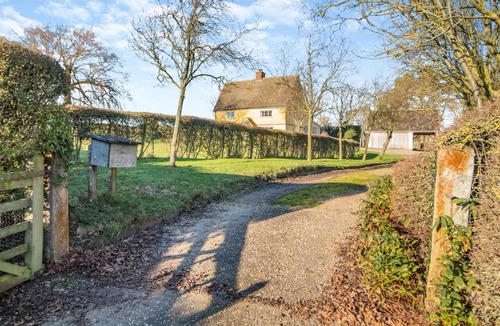 Monk Soham Cottage | 3 Bed in Monk Soham (oc-h28366)