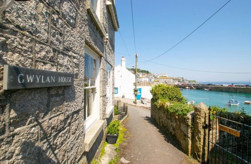 Mousehole Cottage | 3 Bed in Mousehole (oc-gwylan)