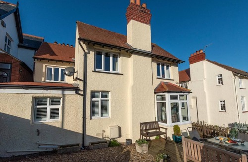 Sandsend Cottage | 3 Bed in Sandsend (oc-wa241)