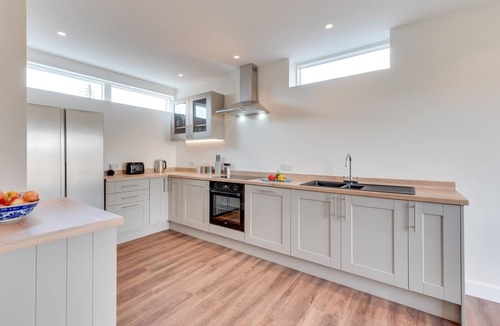 Stowmarket Cottage | 3 Bed in Shelland (oc-tcsg)