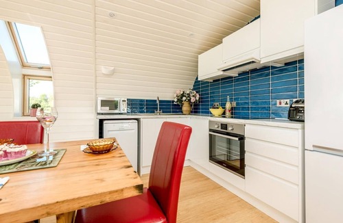 Etchinghill Ski Chalet | 3 Bed in Stelling Minnis (oc-ct031)