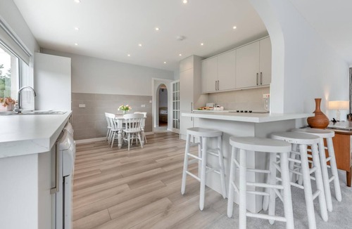 Wiseman's Bridge House | 3 Bed in Stepaside (oc-h32040)