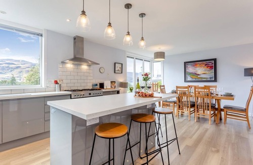 Ullapool Cottage | 3 Bed in Ullapool (oc-s33063)