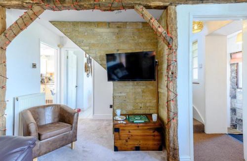 Corfe Castle House | 3 Bed in Wareham oc-78831
