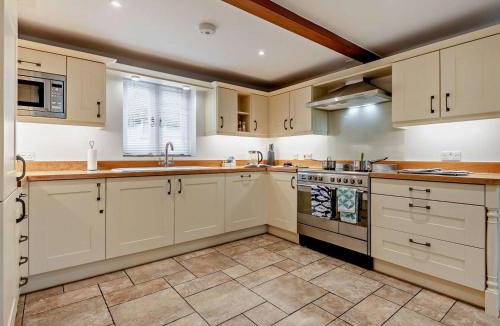 West Lulworth House | 3 Bed in Wareham oc-dc139
