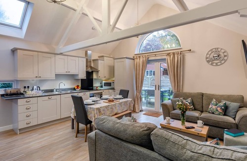 Wilberfoss Cottage | 3 Bed in Wilberfoss (oc-t30301)