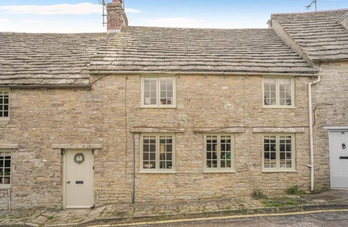 Worth Matravers Cottage | 3 Bed in Worth Matravers (oc-ic035)