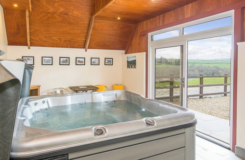 Llanfyrnach Cottage | 3 bedroom accommodation in Cilrhedyn, near Newcastle Emlyn