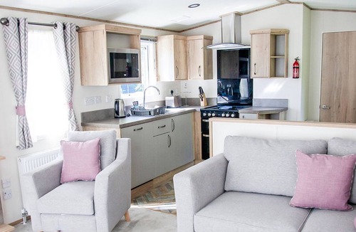 Frampton House | 3 bedroom accommodation in Hubbert’s Bridge, near Boston