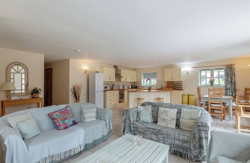 Oasby Cottage | 3 bedroom accommodation in Oasby, near Grantham