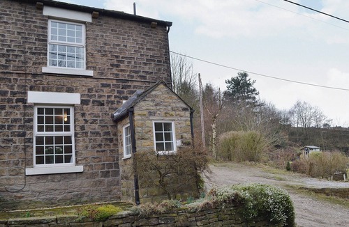 Hayfield Cottage | 3 bedroom accommodation in Hayfield, near Glossop