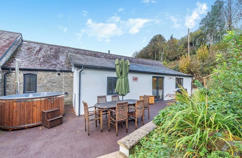 Llanfihangel-Ystrad Cottage | 3 bedroom accommodation in Cribyn, near Lampeter