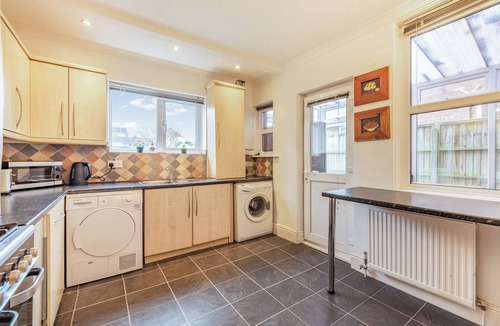 Andover Cottage | 3 bedroom accommodation in Andover