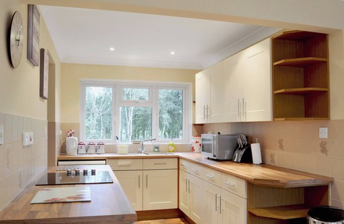 Sturminster Marshall Cottage | 3 bedroom accommodation in Sturminster Marshall, near Wimborne
