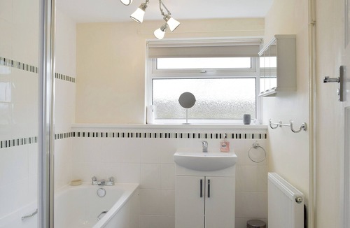 Beccles Cottage | 3 bedroom accommodation in Frostenden, near Beccles