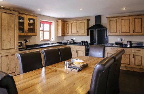 Malpas Cottage | 3 bedroom accommodation in Bickley, near Malpas