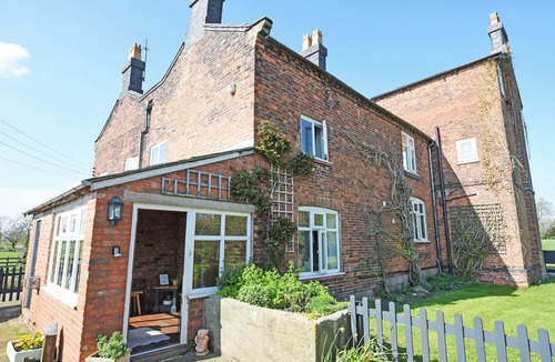Whitchurch Cottage | 3 bedroom accommodation in Malpas